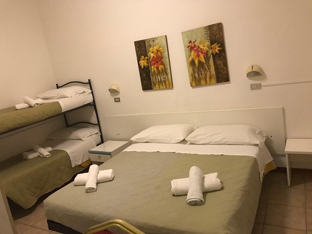 Hotel Riviera Rimini Luaran gambar